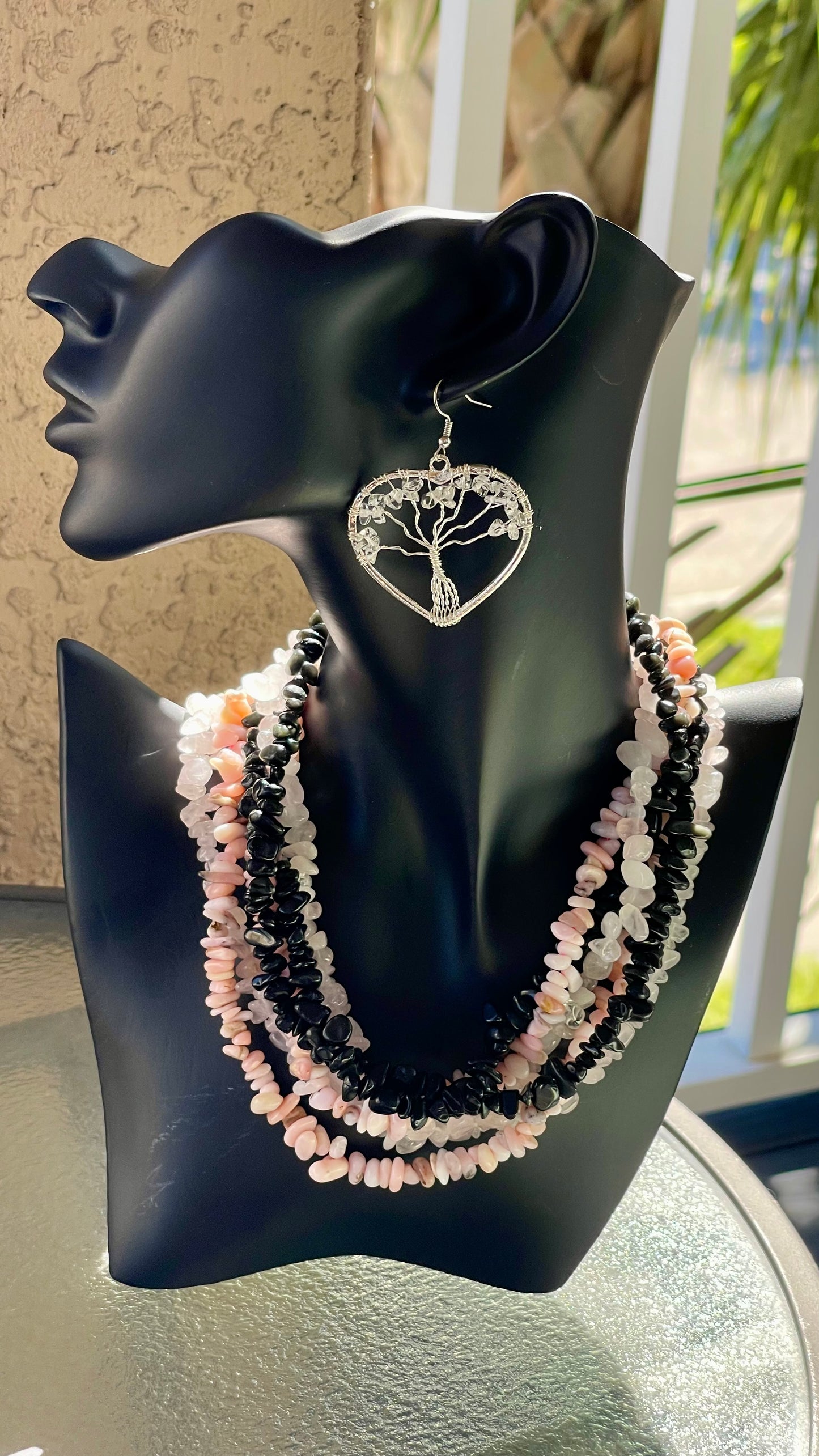 Clear Quartz – Clarity, energy amplification