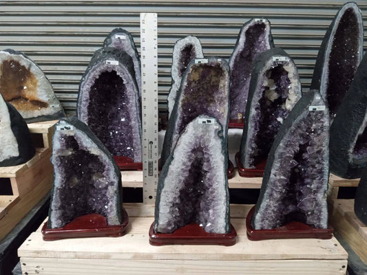 Amethyst Cathedral with a Wood Base Lot