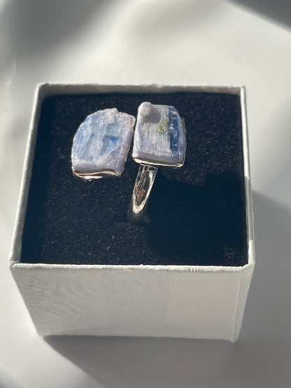 Blue Kyanite adjustable ring side view 